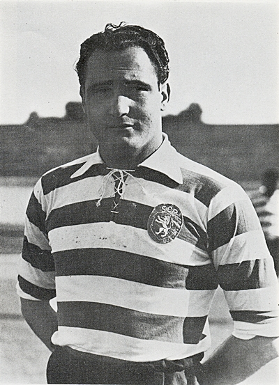 https://commons.wikimedia.org/wiki/File:FernandoPeyroteo.jpg