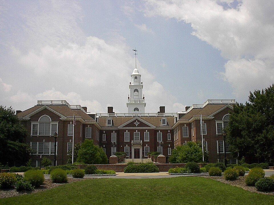 Delaware Legislative Hall. From: commons.wikimedia.org