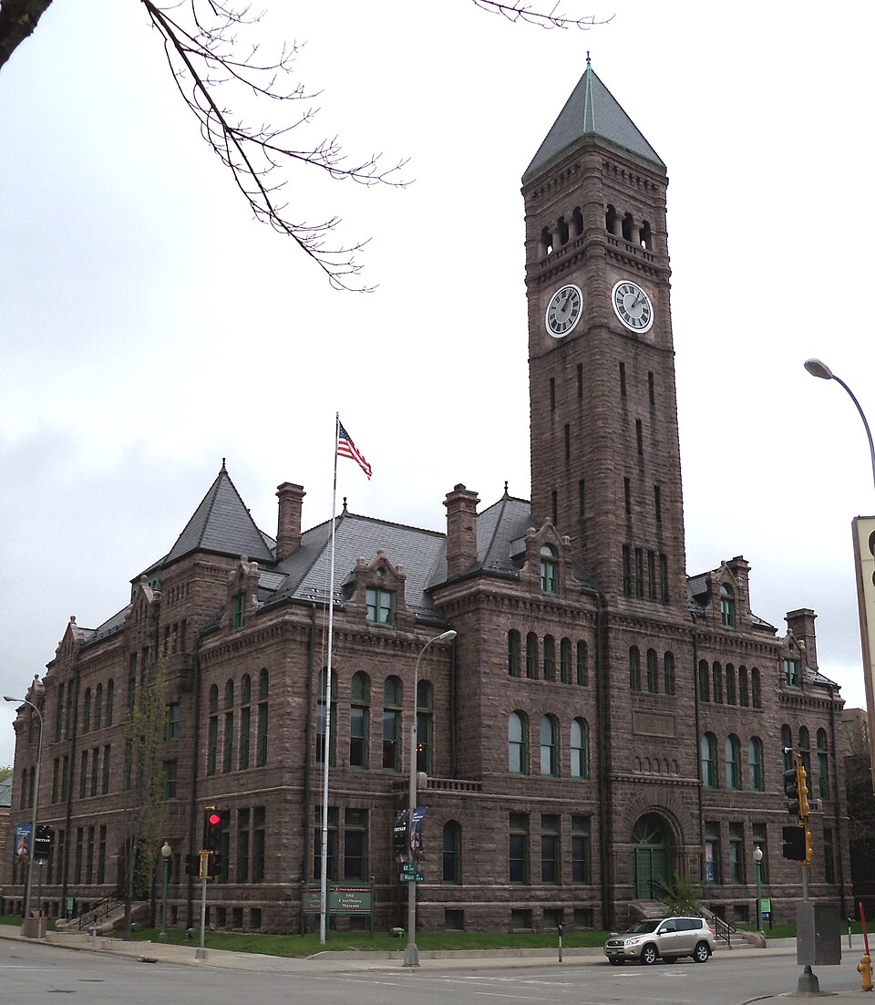 Image from: https://upload.wikimedia.org/wikipedia/common