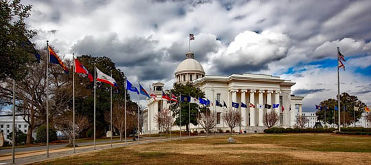 Image from: https://pixabay.com/photos/montgomery-alabama-state-capitol-1612731/